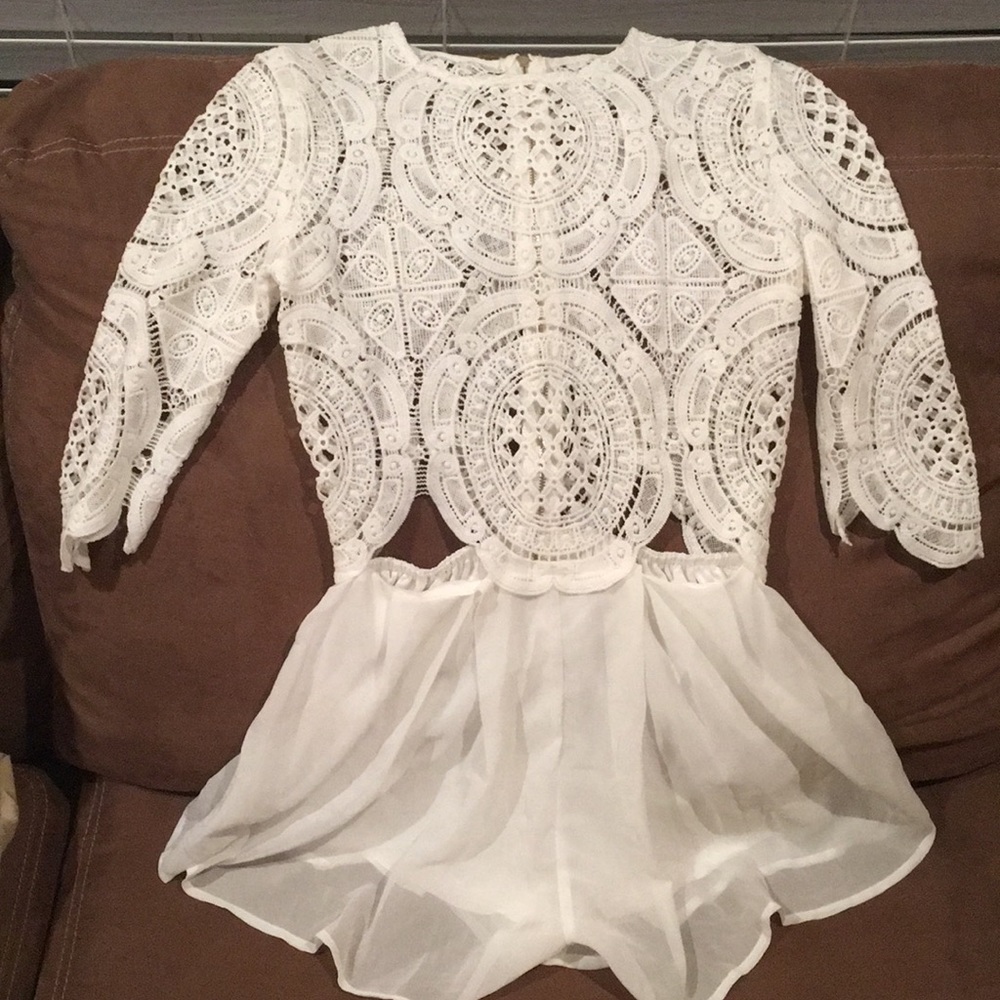 White jumper